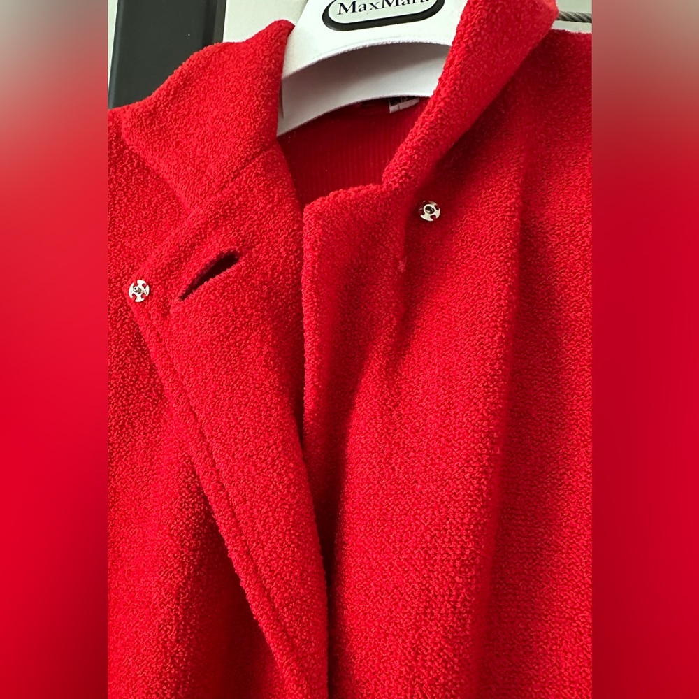 St. John Collection Red Knit Long Coat Gold Buttons Size 12 - Picture 5 of 12